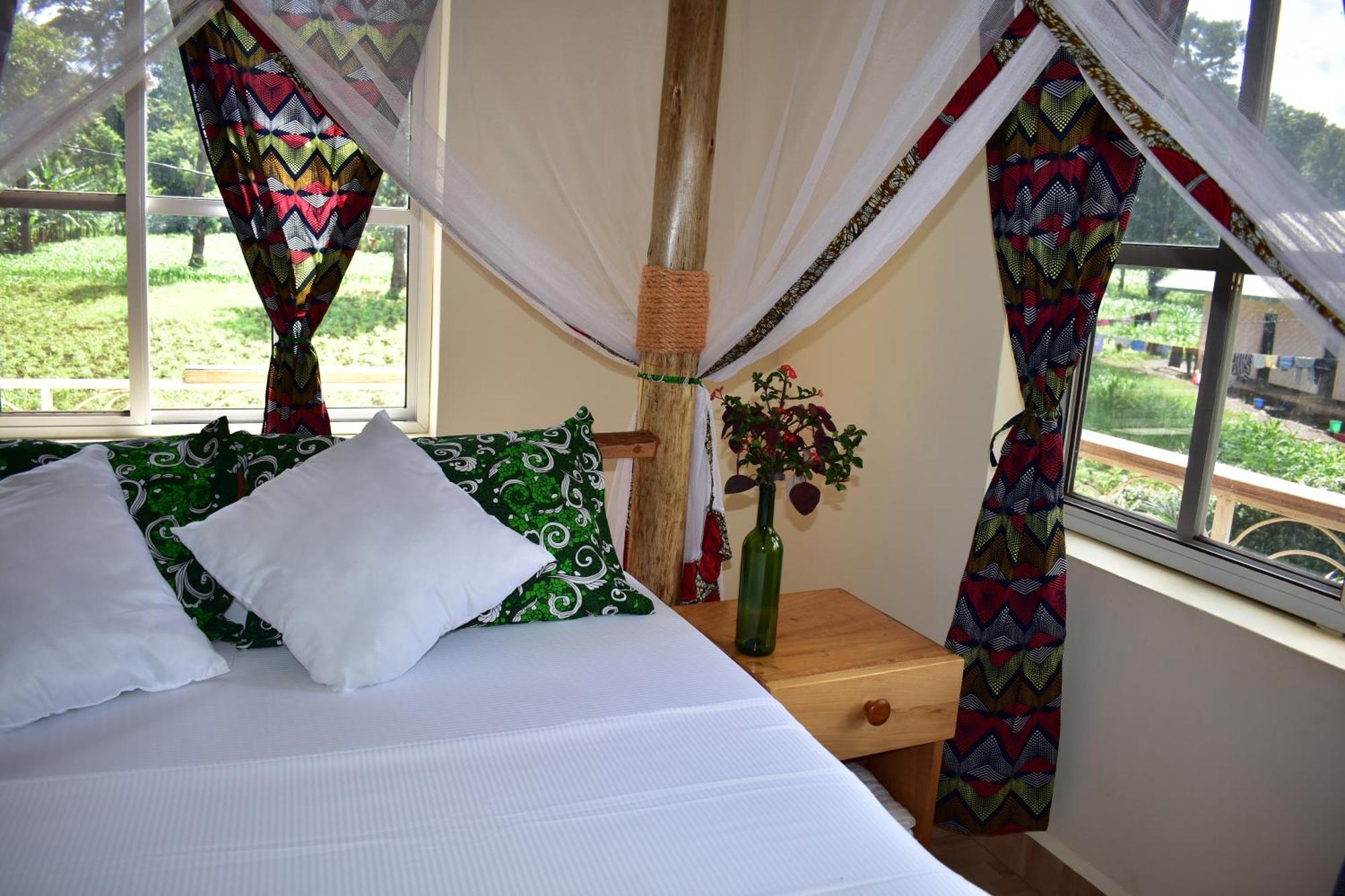 Kilimanjaro Accommodation Msaranga Екстер'єр фото