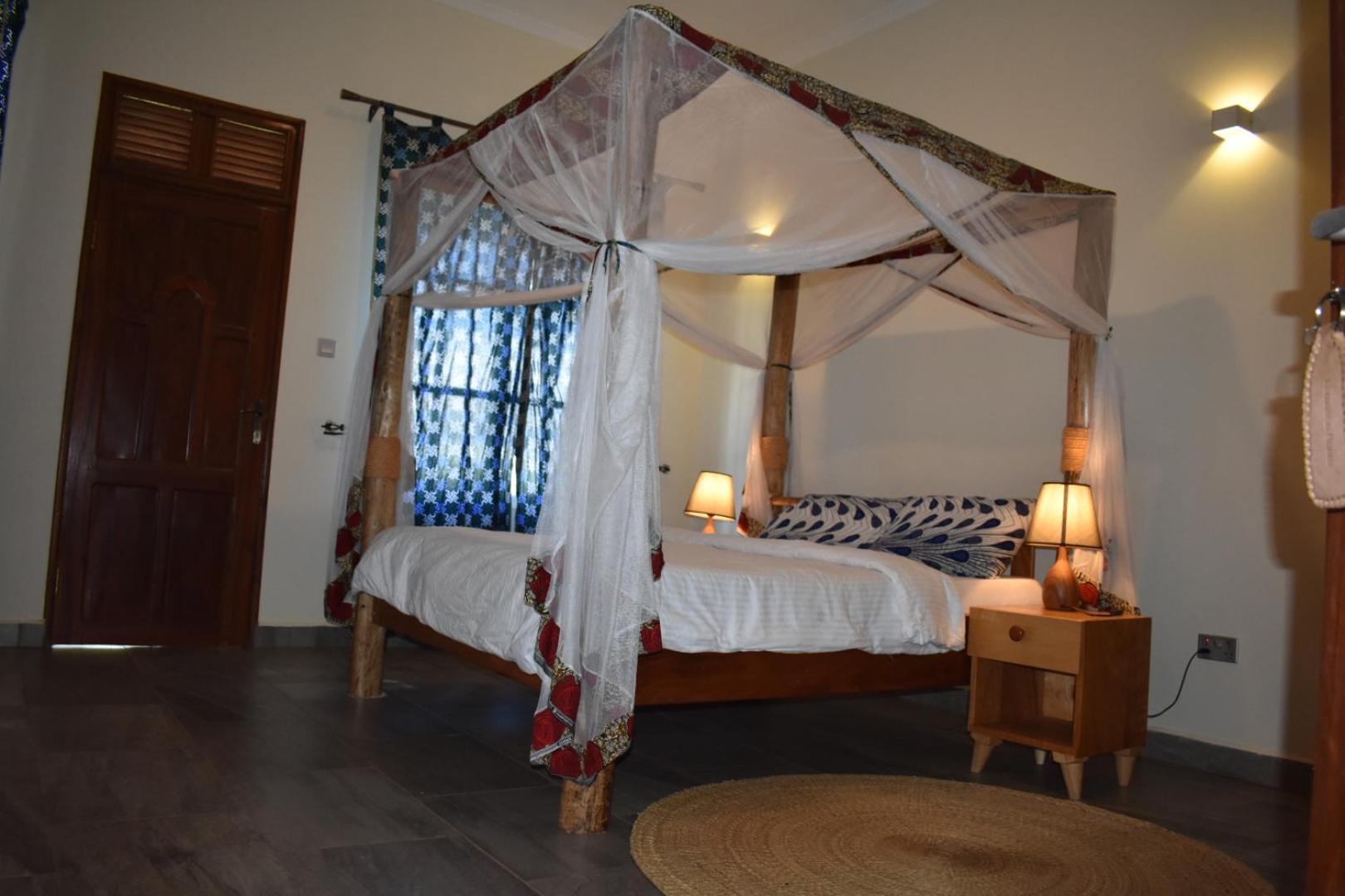 Kilimanjaro Accommodation Msaranga Екстер'єр фото